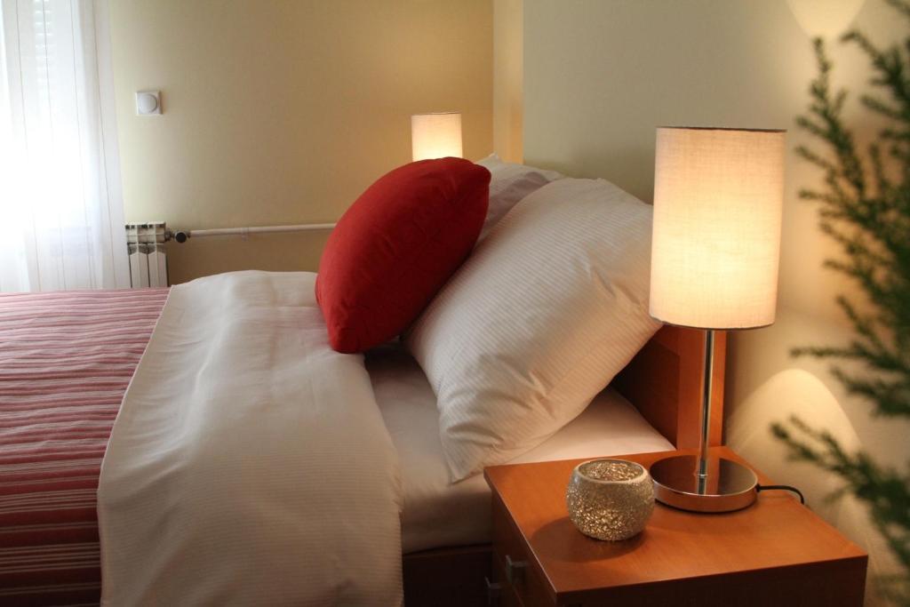 Rooms Villa Aria Sesvete Dış mekan fotoğraf